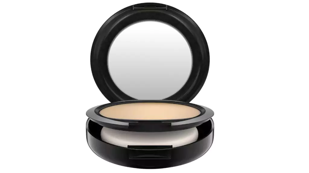 MAC Studio Fix Powder Plus Foundation