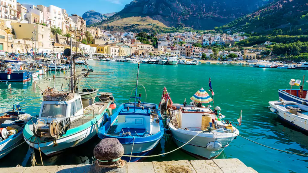 places to honeymoon in italy