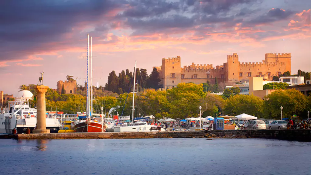 places to see in rhodes island